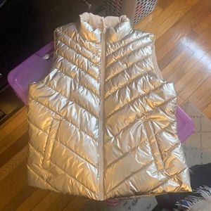 Gap Puffer Vest